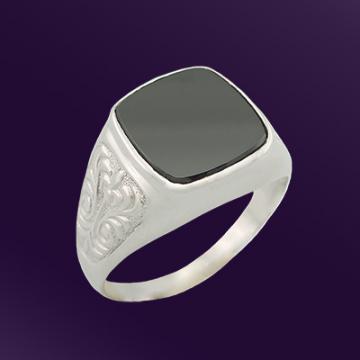 Кольцо женское из серебра с Фианитом